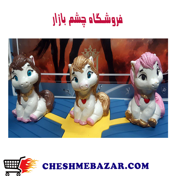 مجسمه سنگی اسب